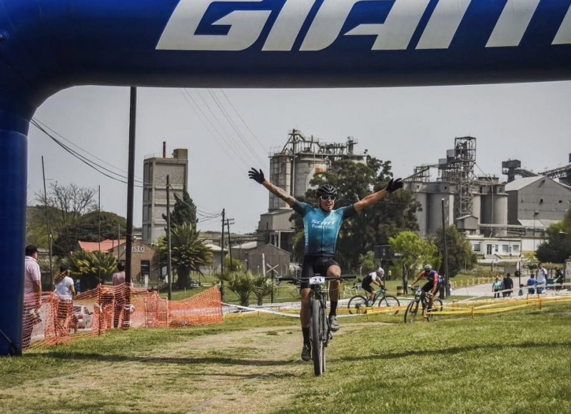 Luciano Caraccioli gan el Tour de Olavarra